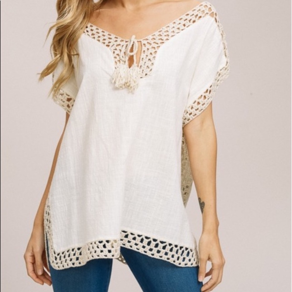 ⚡️CYBER SALE⚡️ Crochet Side Slit Top